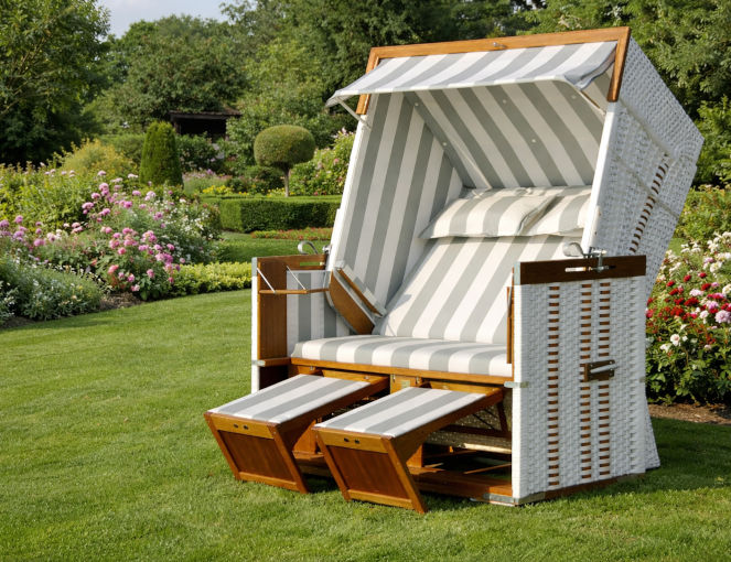 Strandkorb im Garten